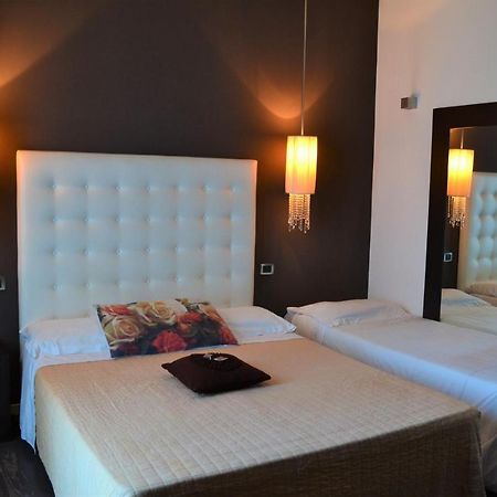 Hotel In - Lounge Room Cazzago  Luaran gambar