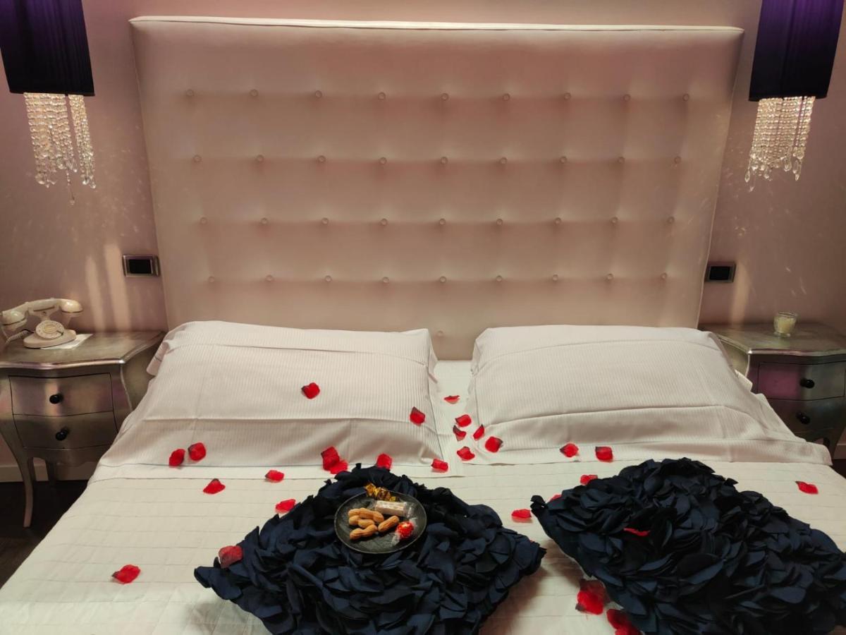 Hotel In - Lounge Room Cazzago  Luaran gambar