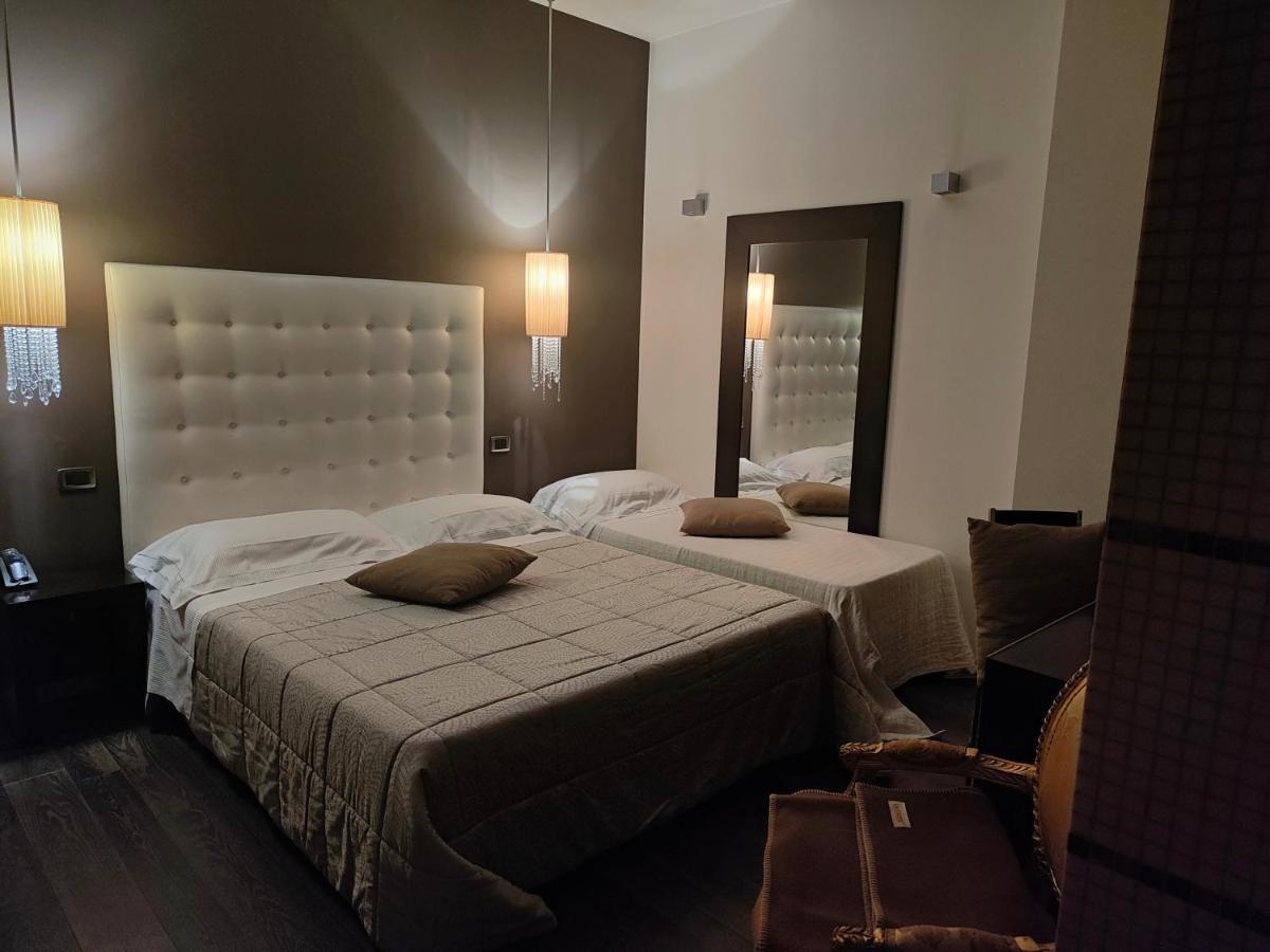 Hotel In - Lounge Room Cazzago  Luaran gambar