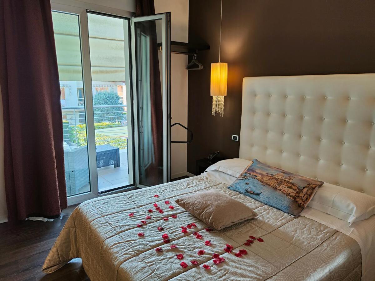 Hotel In - Lounge Room Cazzago  Luaran gambar