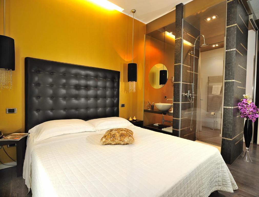 Hotel In - Lounge Room Cazzago  Bilik gambar